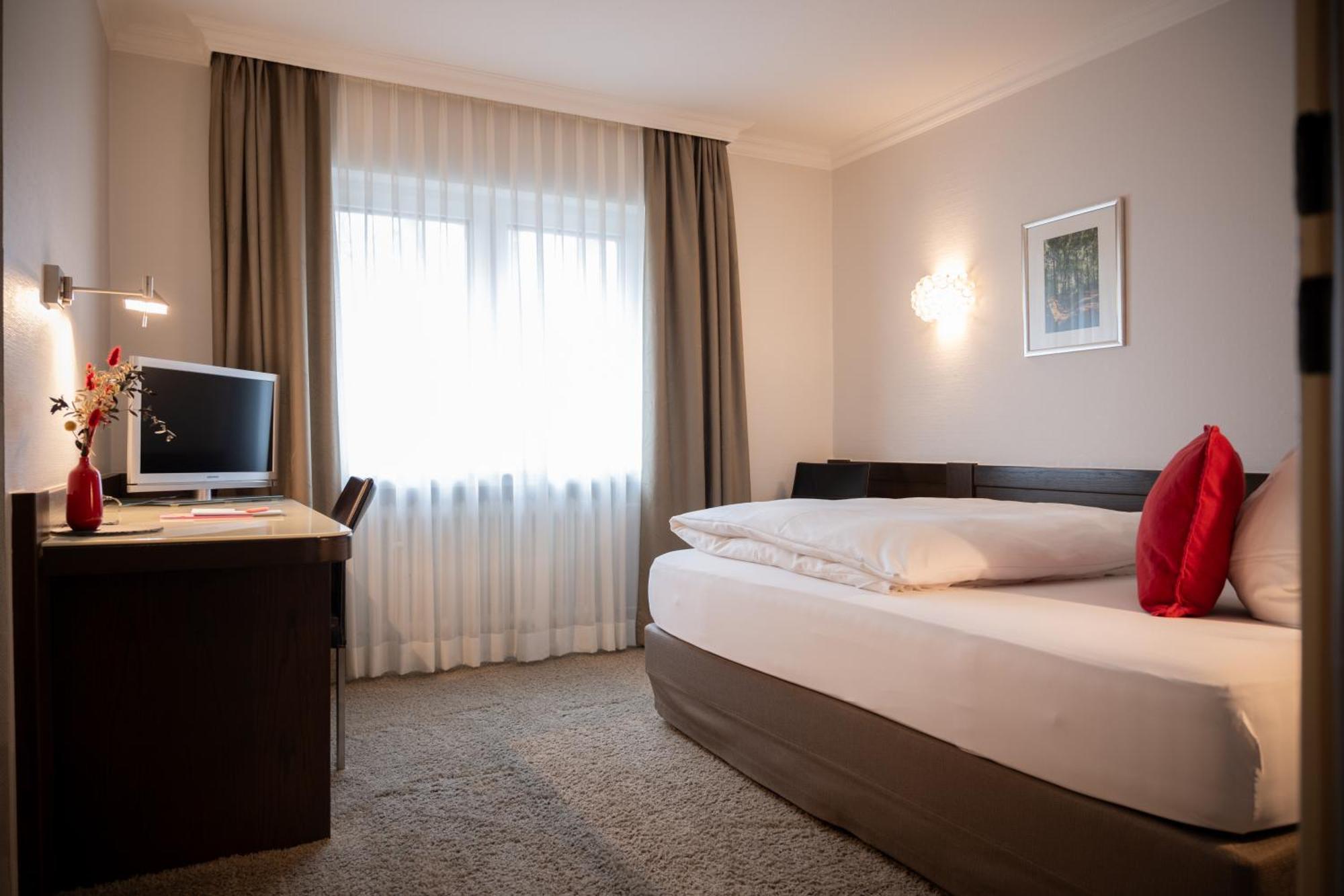 Hotel Menge "An Der Schlacht" Arnsberg Luaran gambar
