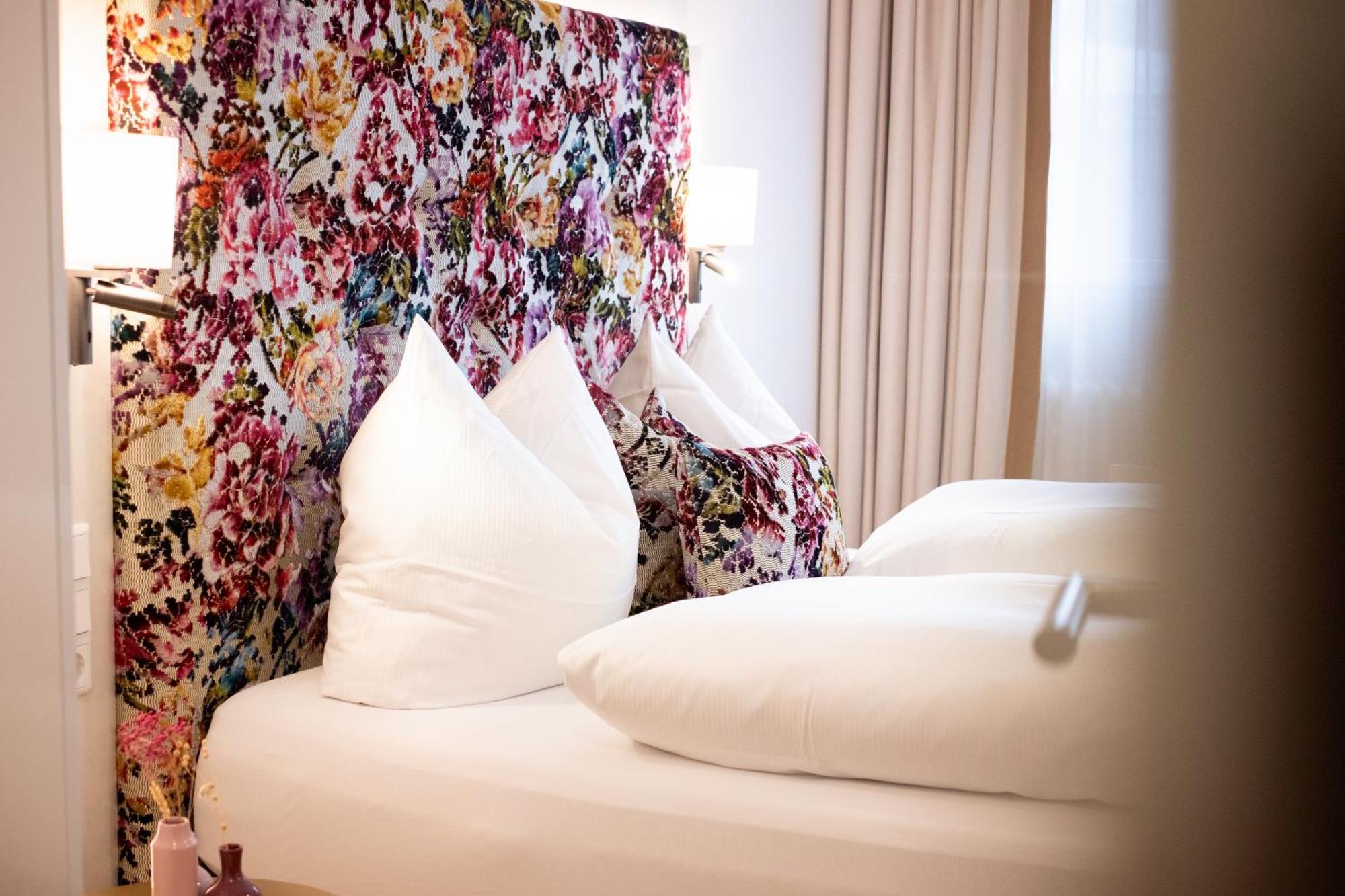 Hotel Menge "An Der Schlacht" Arnsberg Luaran gambar